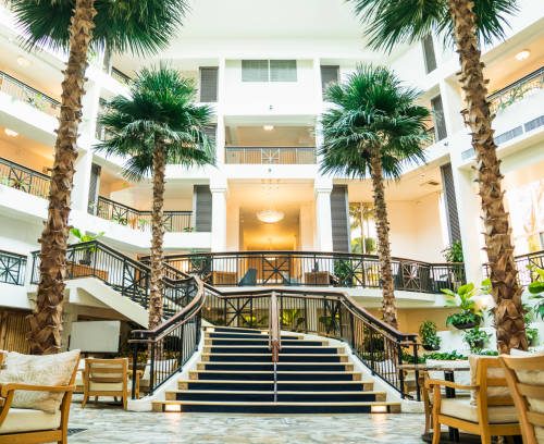 Wealthy tourist hotel in Guam